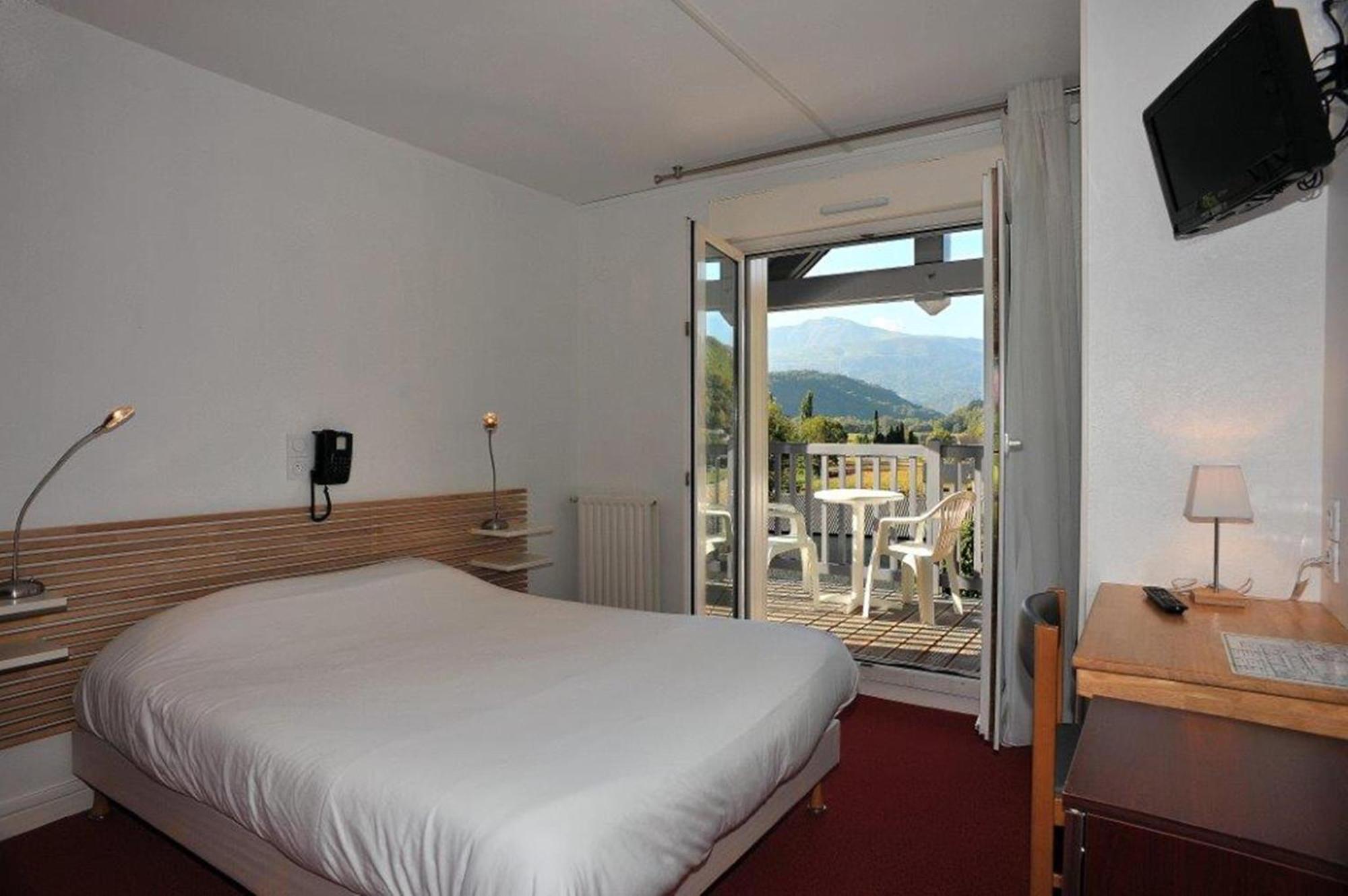 Hotel Chez Pierre D'Agos الغرفة الصورة